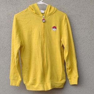 Mad Engine Pokemon Yellow Zipped Pikachu Hoodie with Pokéball Design Youth XL